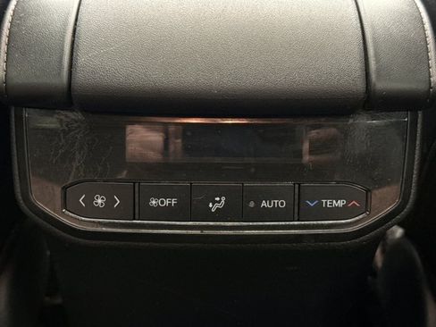 Used 2024 Toyota Highlander XSE AWD/4WD image 20