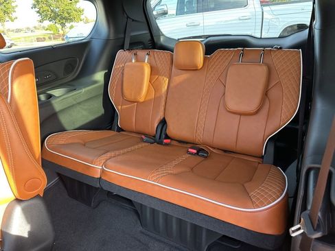 New 2026 Chrysler Pacifica Pinnacle w/ Trailer Tow Group image 49