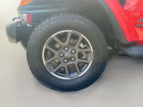 Used 2021 Jeep Wrangler Unlimited Sport image 33