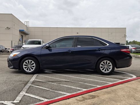 Used 2016 Toyota Camry LE FWD image 6