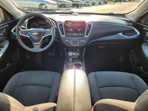 Used 2023 Chevrolet Malibu LT image 8