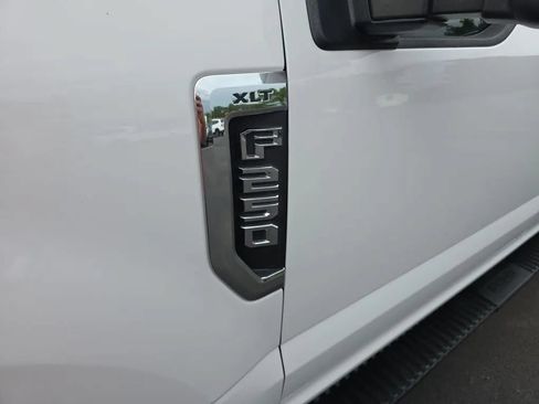 Used 2019 Ford F250 XLT AWD/4WD image 11
