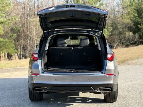 Used 2023 Acura MDX SH-AWD w/ Technology Package image 22