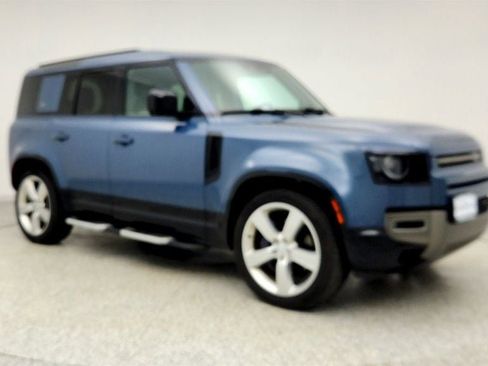 Used 2023 Land Rover Defender 110 X-Dynamic SE image 3