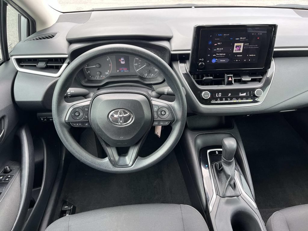 Used 2025 Toyota Corolla LE FWD image 13