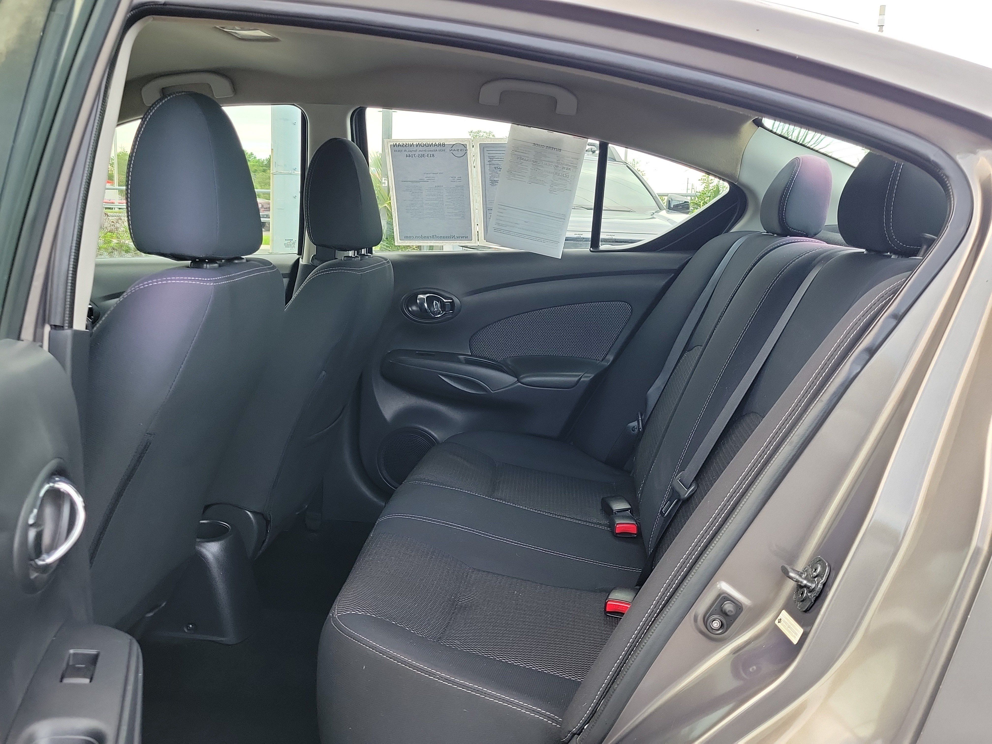 Used 2016 Nissan Versa FWD image 12