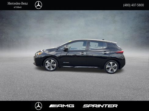 Used 2019 Nissan Leaf SV w/ SV Technology Package FWD image 2