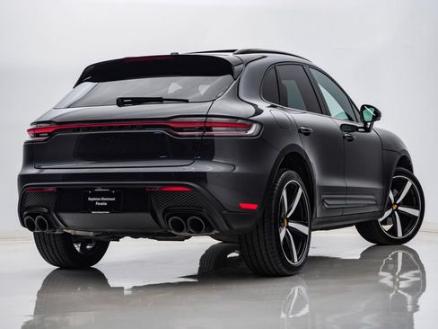 Certified 2026 Porsche Macan AWD/4WD image 11