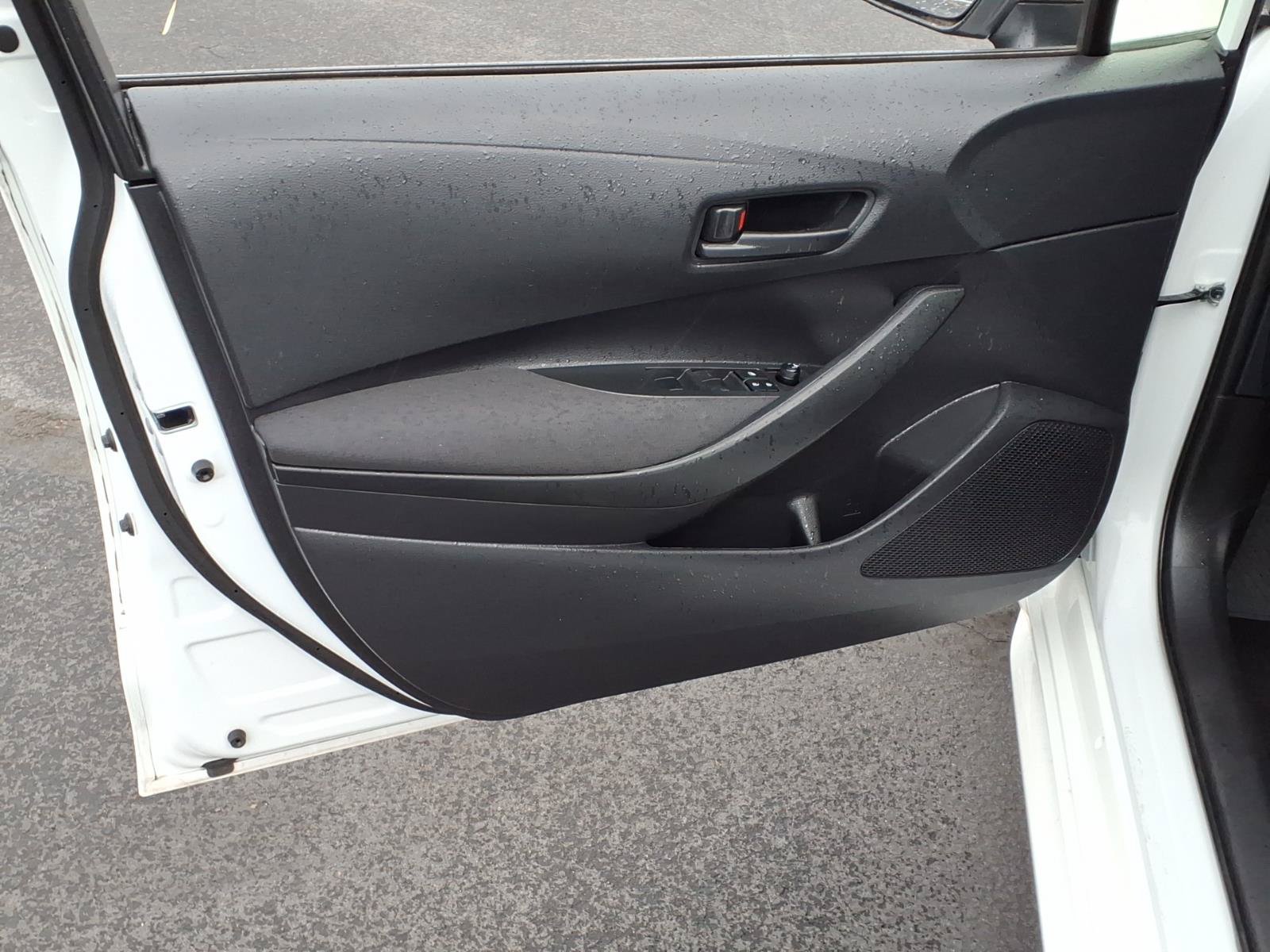 Used 2024 Toyota Corolla LE FWD image 13