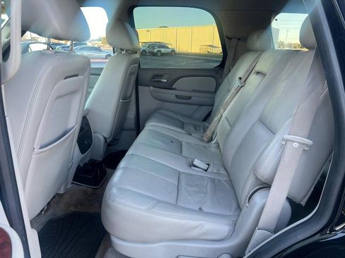 Used 2010 Chevrolet Tahoe LT image 9