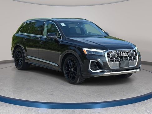 Used 2025 Audi Q7 3.0T Premium Plus image 3