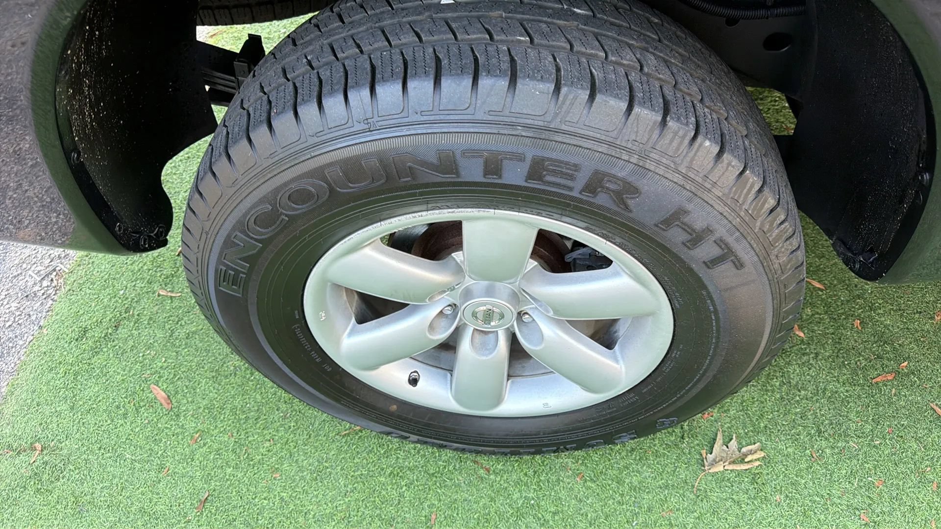Used 2009 Nissan Titan SE RWD image 23