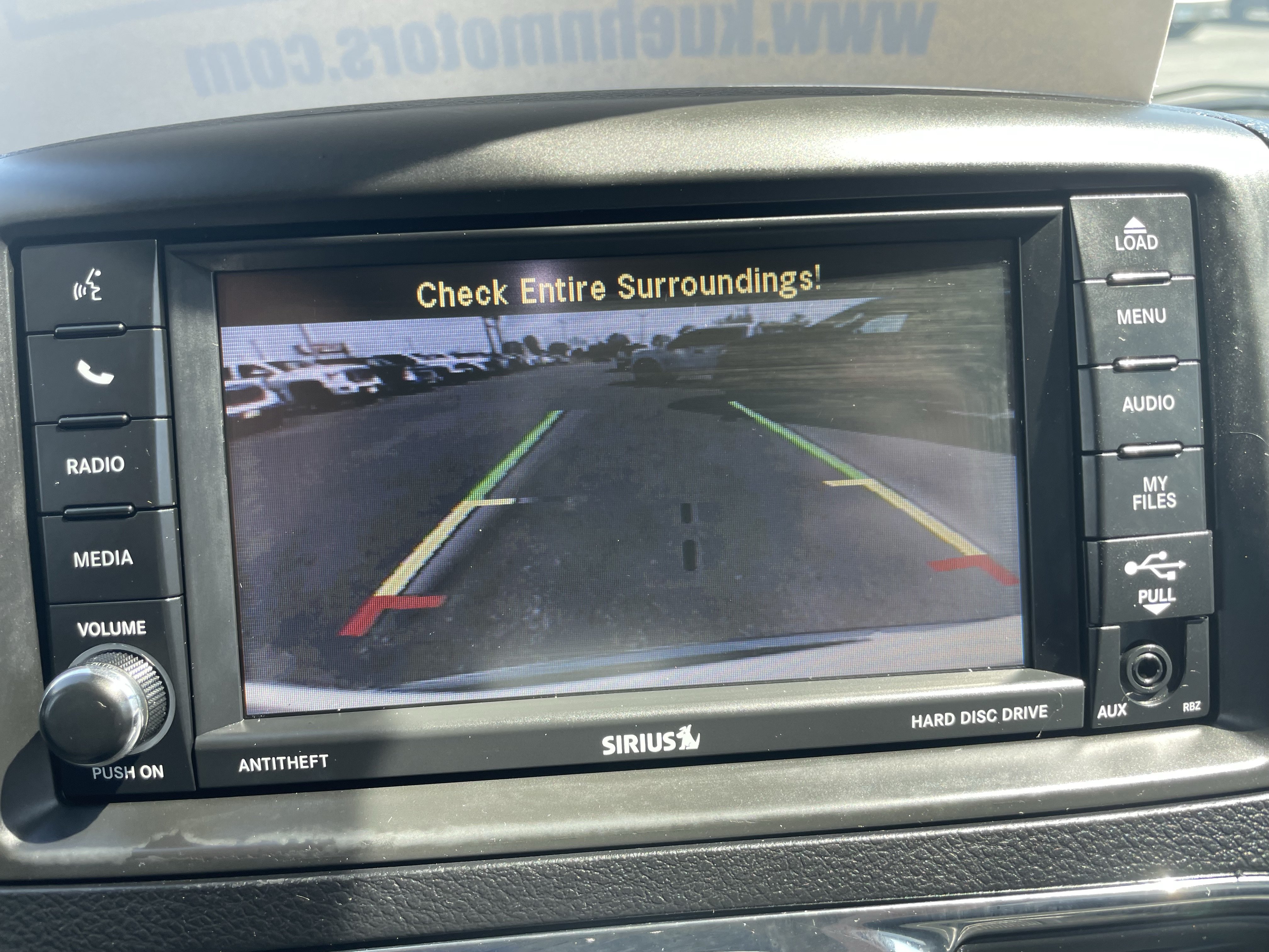 Used 2016 Chrysler Town & Country Touring FWD image 20