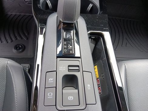 New 2026 Toyota Prius Limited FWD image 26