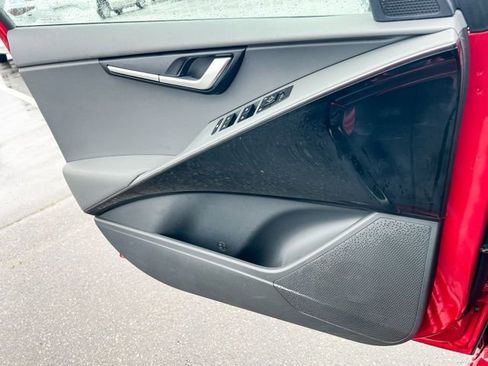 Certified 2024 Kia Niro EX image 15