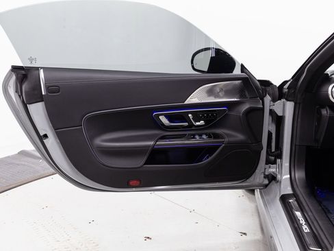 Used 2022 Mercedes-Benz SL 63 AMG 4MATIC image 6