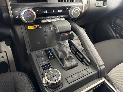 Used 2025 Toyota 4Runner TRD Off-Road AWD/4WD image 17