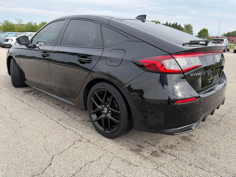 Used 2023 Honda Civic Sport image 5