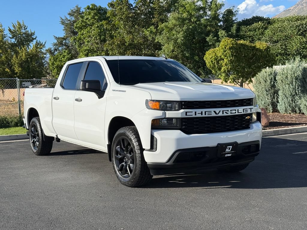 Used 2022 Chevrolet Silverado 1500 Custom w/ Safety Confidence Package AWD/4WD image 1