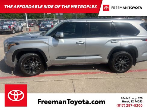 Used 2023 Toyota Sequoia Platinum image 1