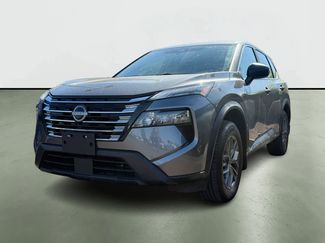 Used 2024 Nissan Rogue S video 2