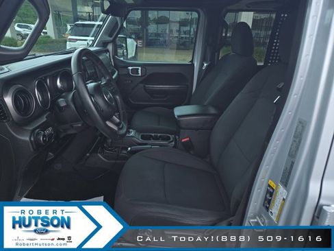 Used 2022 Jeep Wrangler Unlimited Sport AWD/4WD image 18