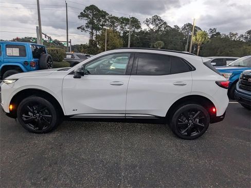 Used 2025 Buick Envision Sport Touring image 7