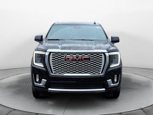 Used 2023 GMC Yukon XL Denali AWD/4WD image 2