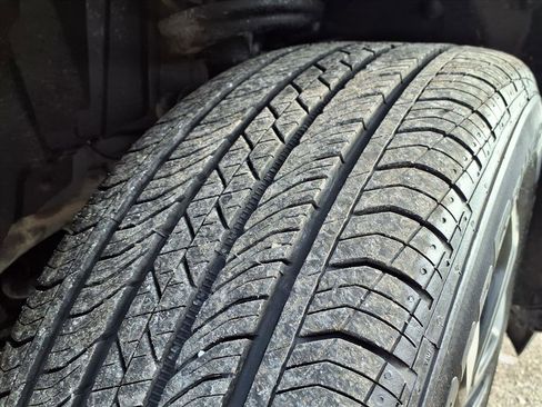 Used 2022 Jeep Compass Limited image 40