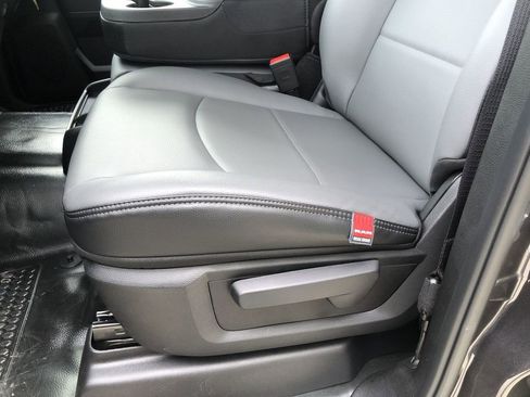 New 2026 RAM 2500 Tradesman w/ Chrome Appearance Group AWD/4WD image 14