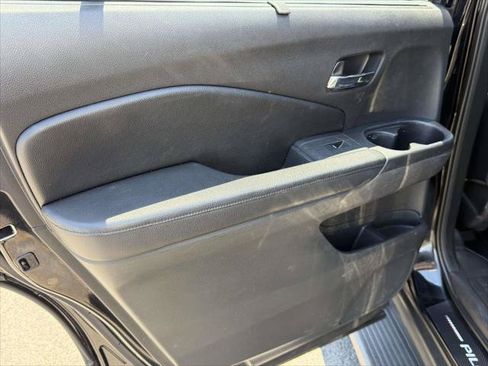 Used 2019 Honda Pilot Touring image 14