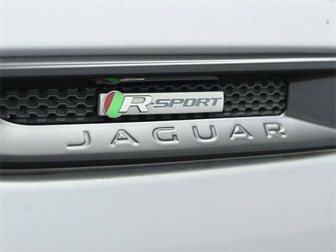 Used 2020 Jaguar F-PACE R-Sport image 37