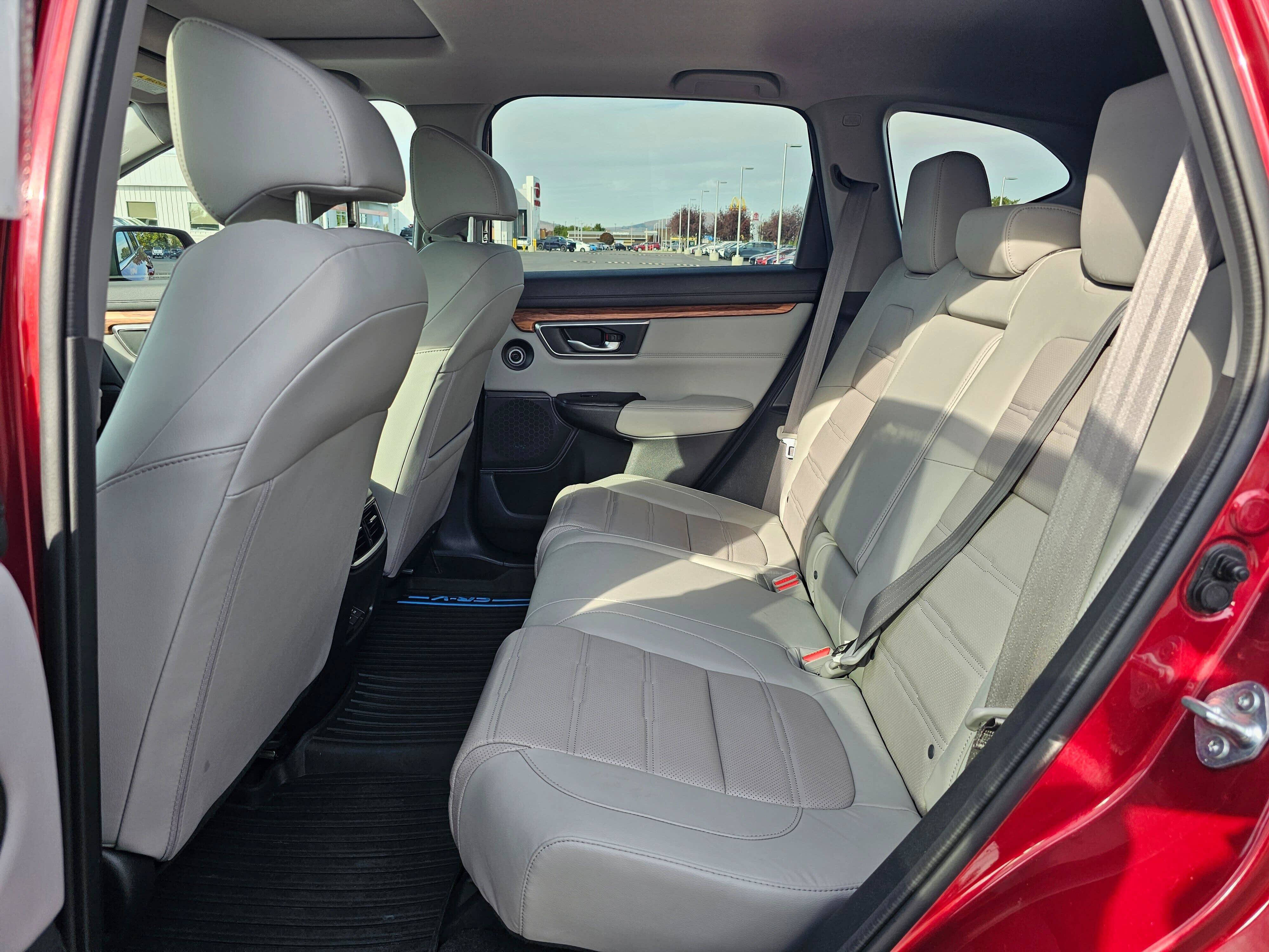 Used 2022 Honda CR-V Touring image 17