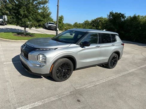 Used 2022 Mitsubishi Outlander SEL Black Edition AWD/4WD image 16