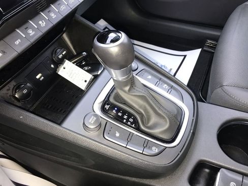 Used 2023 Hyundai Kona Limited AWD/4WD image 20