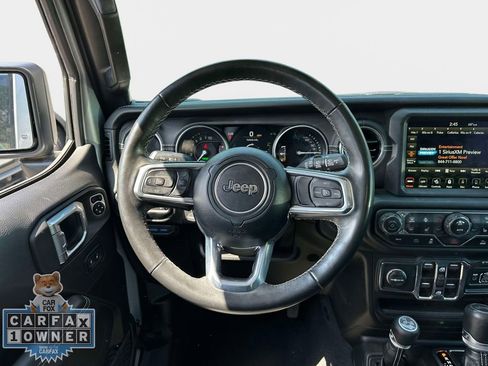 Used 2023 Jeep Wrangler Unlimited Sahara w/ Cold Weather Group AWD/4WD image 16