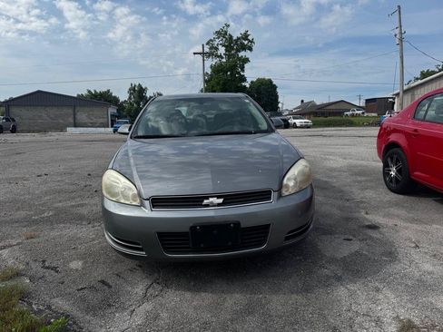 Used 2006 Chevrolet Impala LT FWD image 2