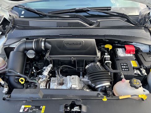 Used 2025 Jeep Compass Trailhawk w/ Trailer Tow Group image 31