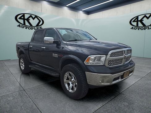 Used 2018 RAM 1500 Laramie w/ Convenience Group AWD/4WD image 1