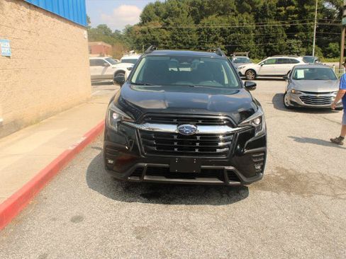 Used 2023 Subaru Ascent Limited AWD/4WD image 2