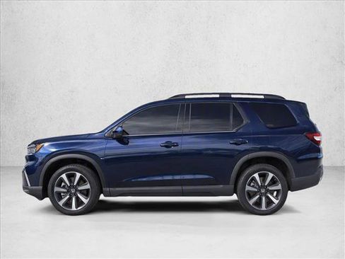Used 2023 Honda Pilot Touring image 4
