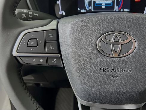 New 2026 Toyota Grand Highlander XLE image 16