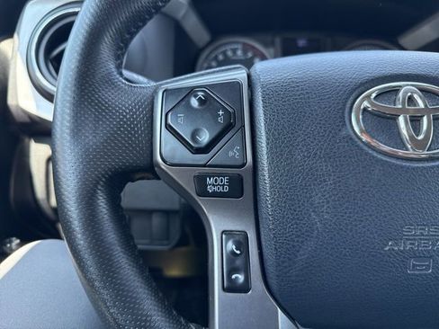 Used 2020 Toyota Tacoma SR5 image 21