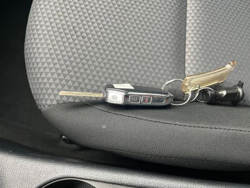 Used 2025 Kia Soul LX w/ LX Technology Package image 20