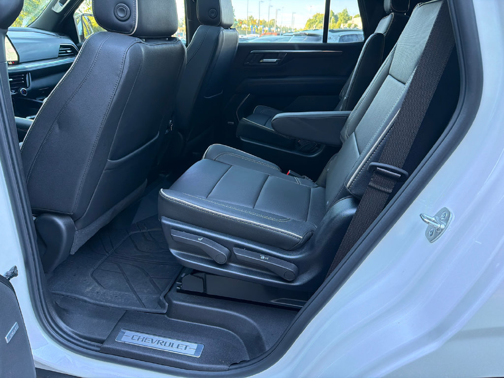 Used 2025 Chevrolet Tahoe Premier w/ Sun And Tow Package RWD image 21
