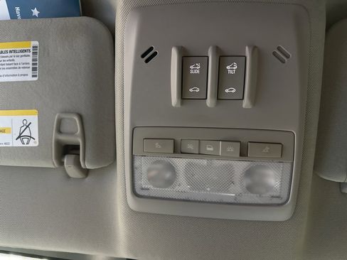 Used 2017 Buick Encore Sport Touring image 27