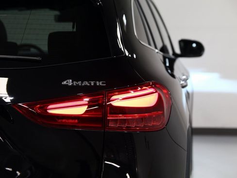 Used 2025 Mercedes-Benz GLA 250 4MATIC image 12