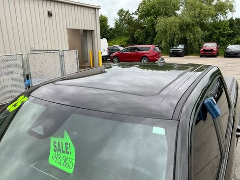 Used 2025 RAM 1500 Big Horn AWD/4WD image 12
