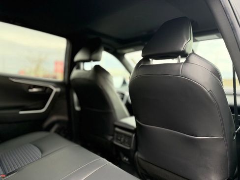 Used 2020 Toyota RAV4 XSE image 19