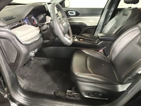 Used 2024 Jeep Compass Limited w/ Sun and Sound Group AWD/4WD image 12